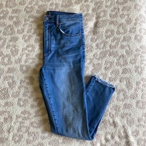 A&F Ultra High Rise Super Skinny Jeans